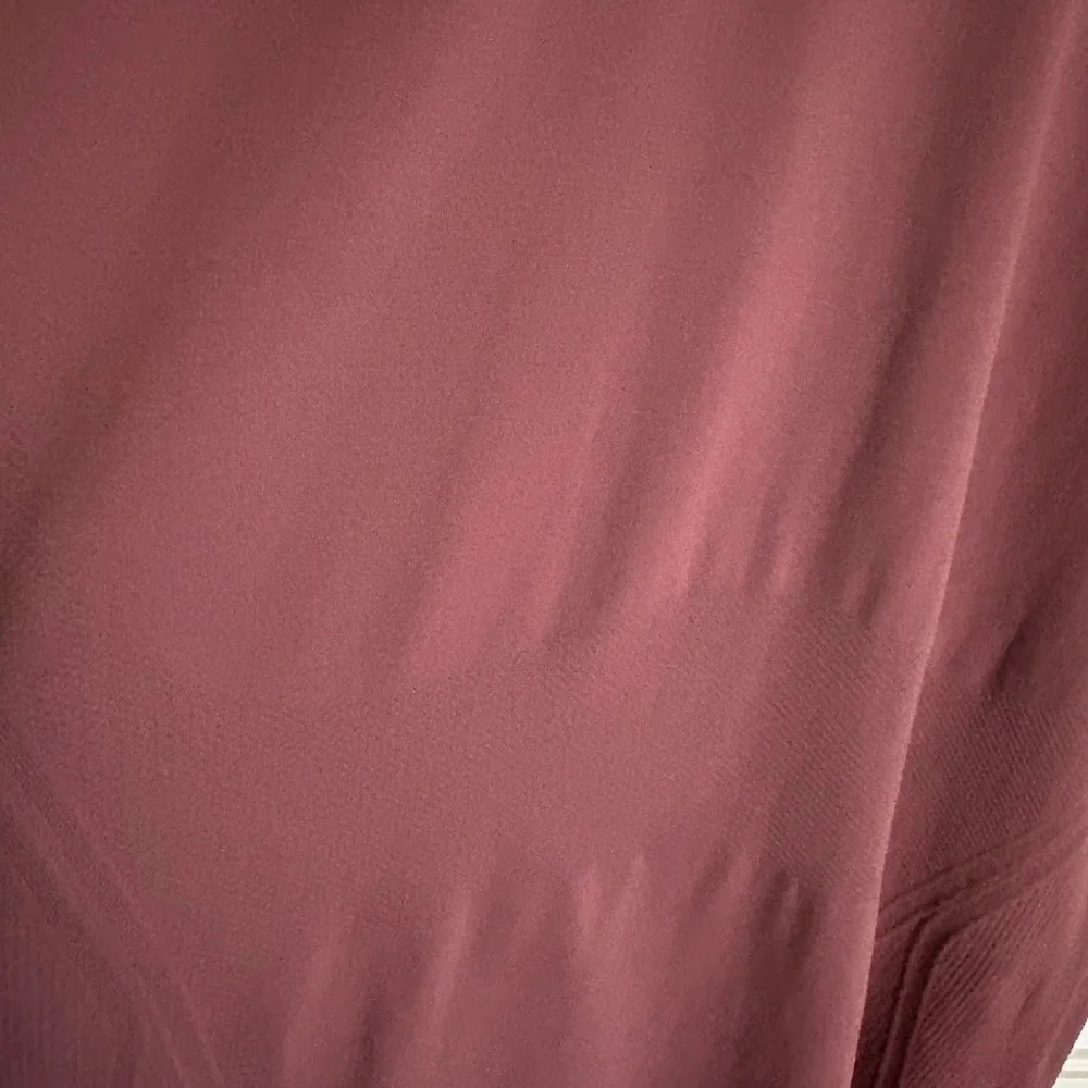 Athletica Women’s SZ L Momentum Tee Shirt Seamless Fitted Dusty Rose - Picture 6 of 6